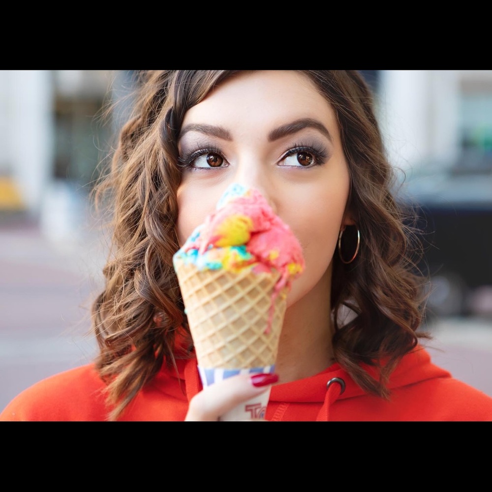 Meet your Posher, Kennedy